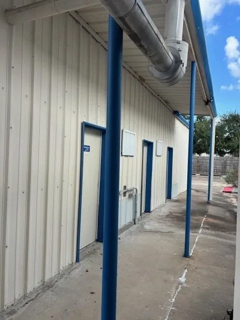 doors to storage Right Move Storage - Alvin