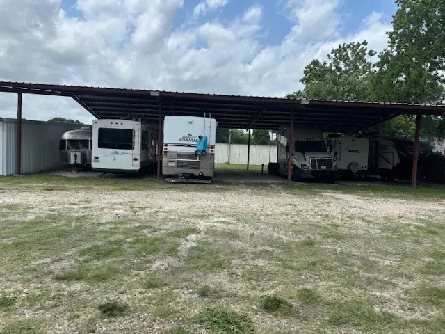 RV storage Huffmeister Boat & RV Storage