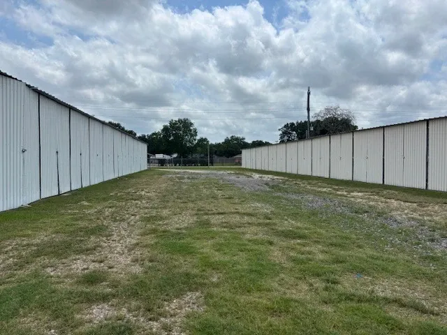 Outdoor storage Huffmeister Boat & RV Storage