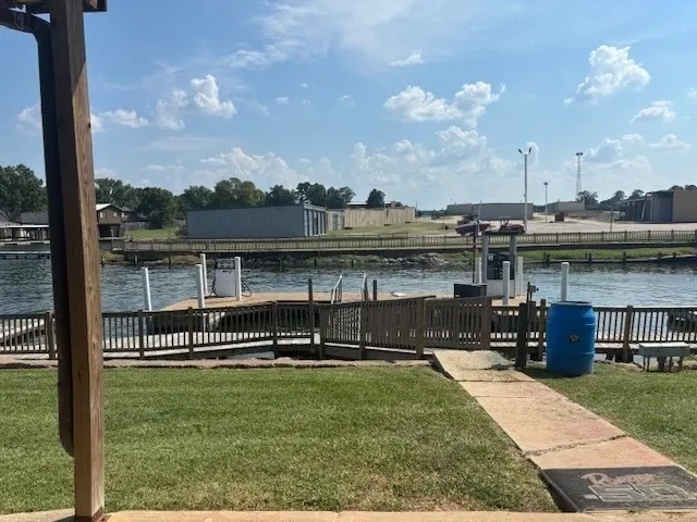 Lakeview Marina & Boat Storage marina