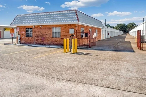 Champions Business Park Storage storage facility exterior view