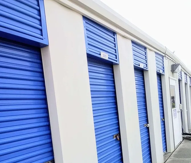 self storage with roll up doors and locks