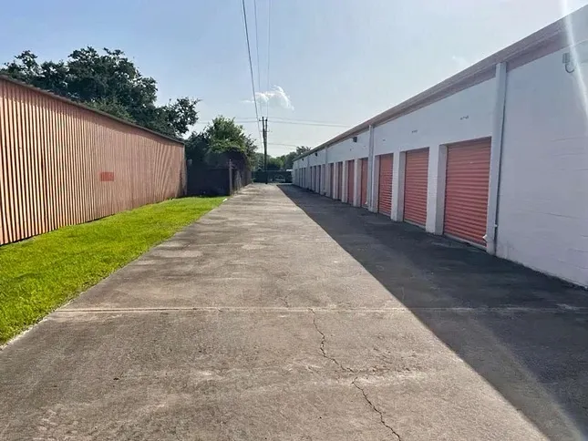 row of self storage units with drive up