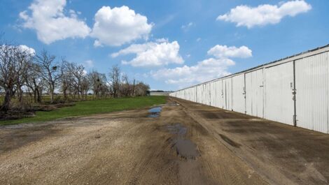 drive up storage units