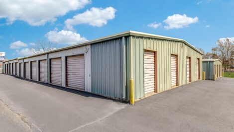 outdoor self storage units