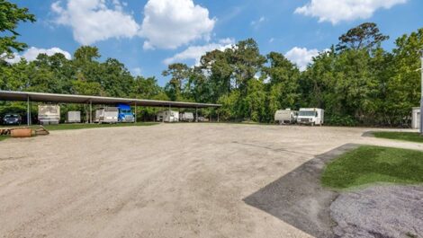 covered rv camper storage