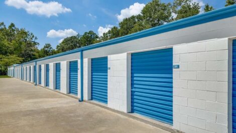 outdoor self storage units